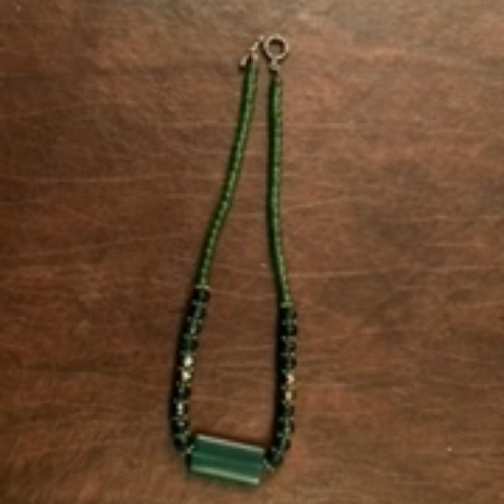 Vintage Green Beaded Necklace Handmade by an Argentine Designer - Picture 7 of 8